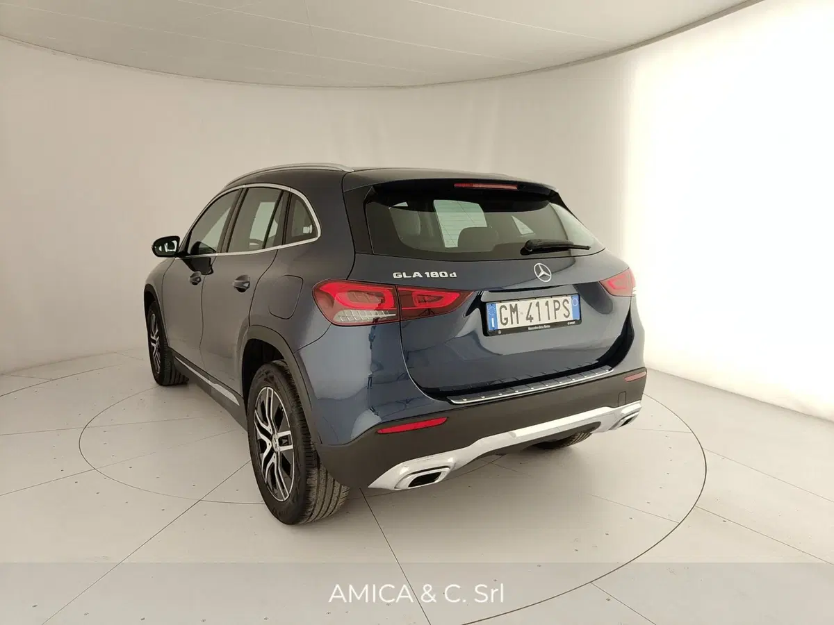 Mercedes-Benz GLA SUV usata a Caserta (9)