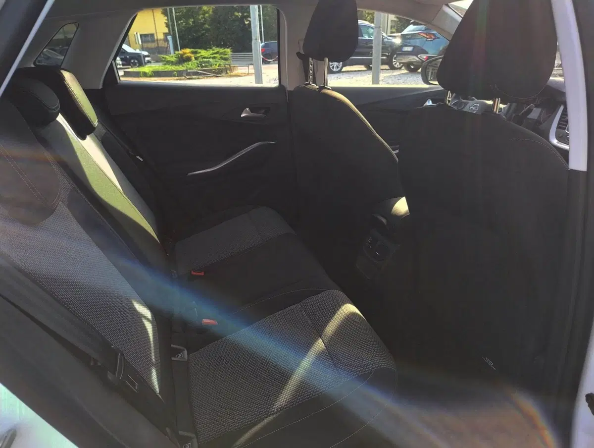 Opel Grandland X usata a Belluno (9)