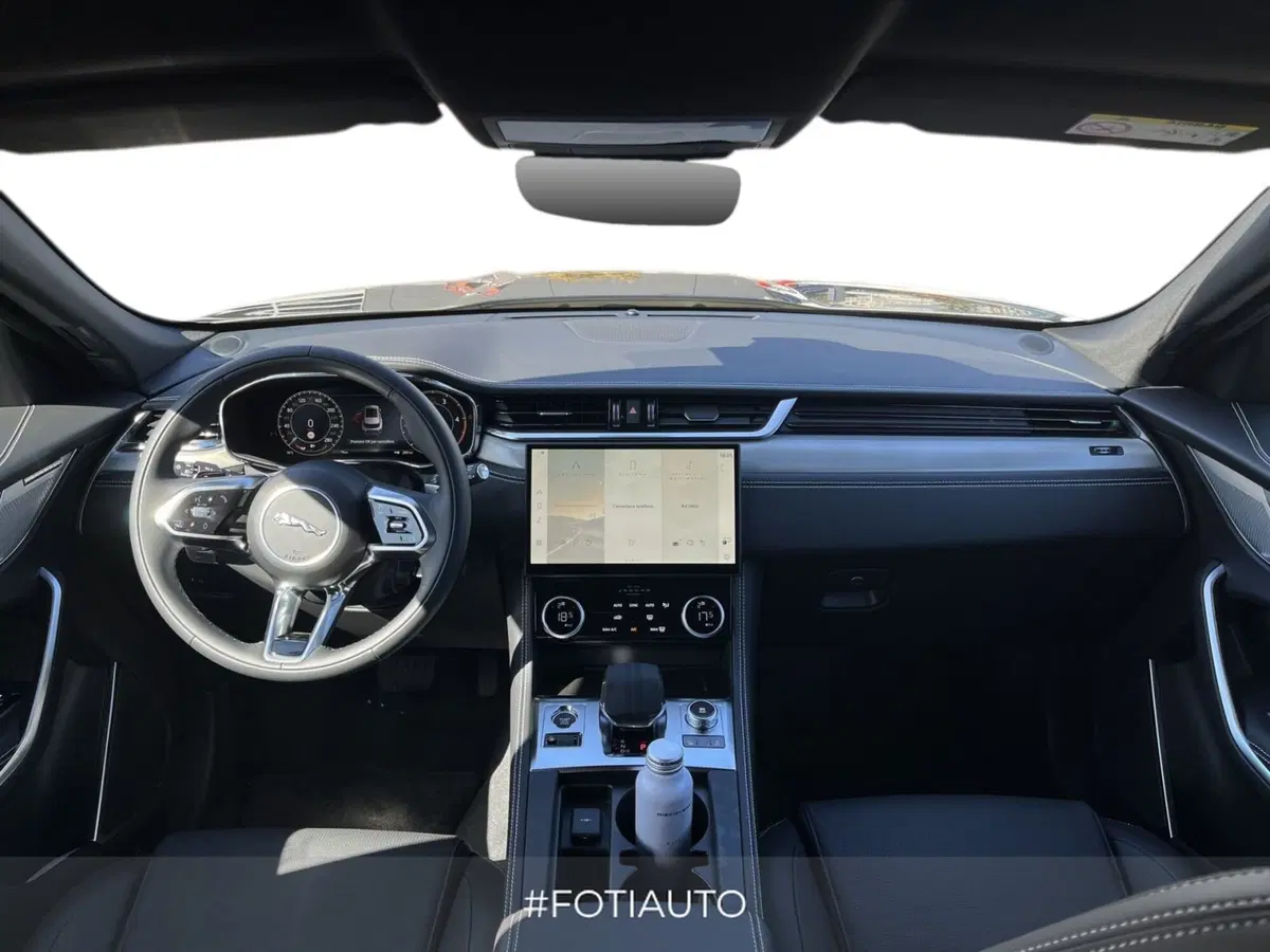 Jaguar F-Pace usata a Catania (5)