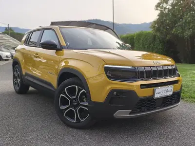 Jeep Avenger 1.2 turbo Summit fwd 100cv del 2025 usata a La Spezia
