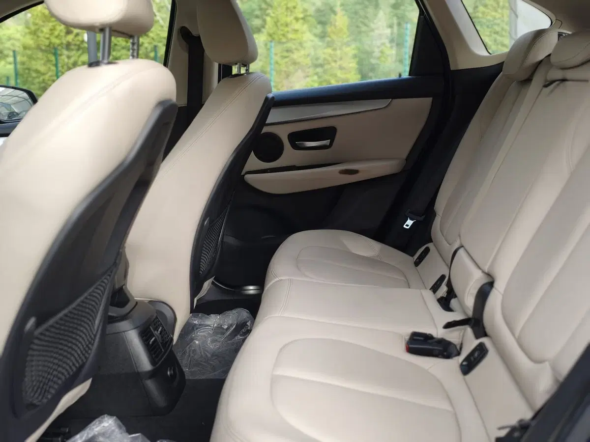 BMW Serie 2 Active Tourer usata a La Spezia (17)