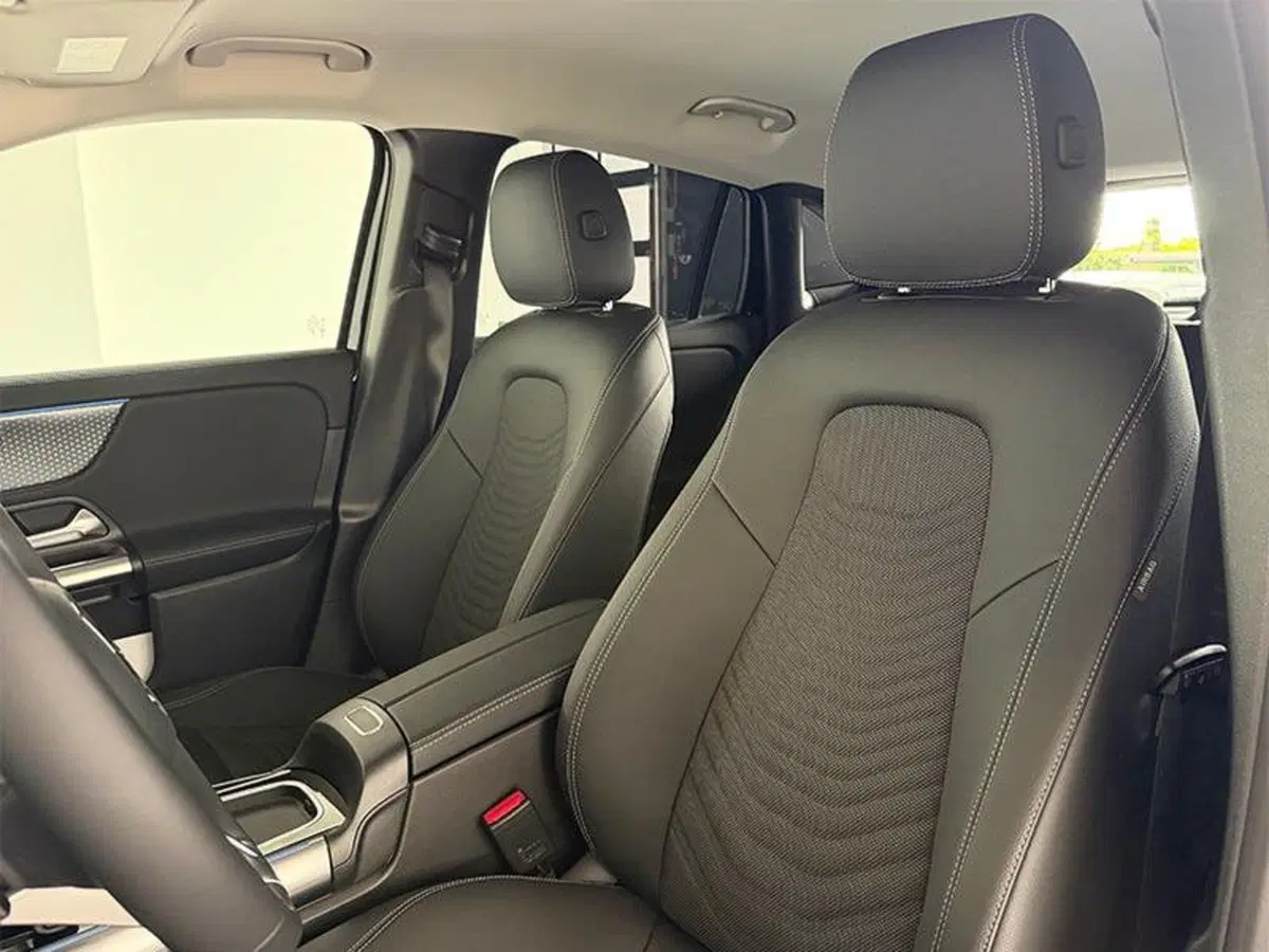 Mercedes-Benz GLA SUV nuova a Bergamo (10)