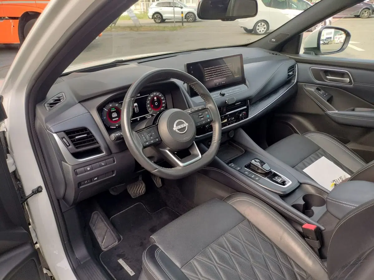 Nissan Qashqai usata a Modena (8)