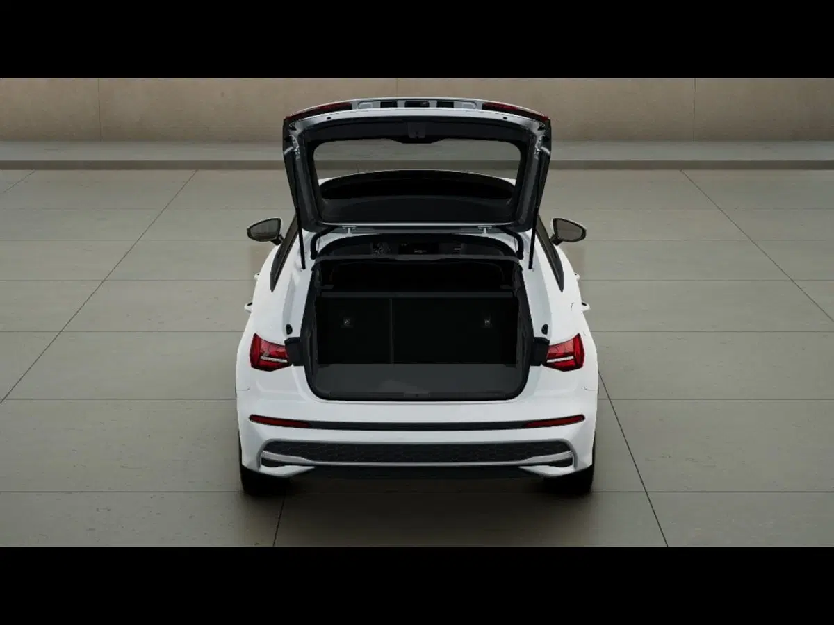 Audi A3 Sportback nuova a Livorno (6)