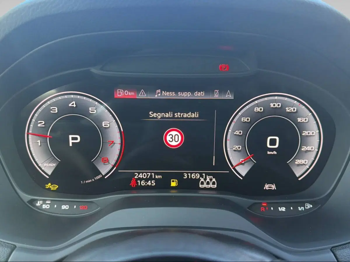 Audi Q2 usata a Livorno (7)