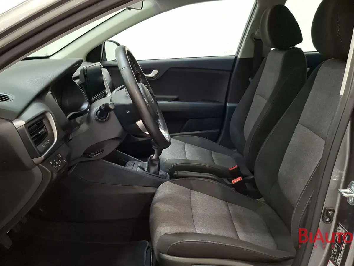 Kia Stonic usata a Firenze (17)