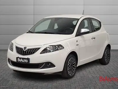 Lancia Ypsilon 1.0 FireFly 5 porte S&amp;S Hybrid Alberta Ferretti del 2023 usata a Sesto Fiorentino