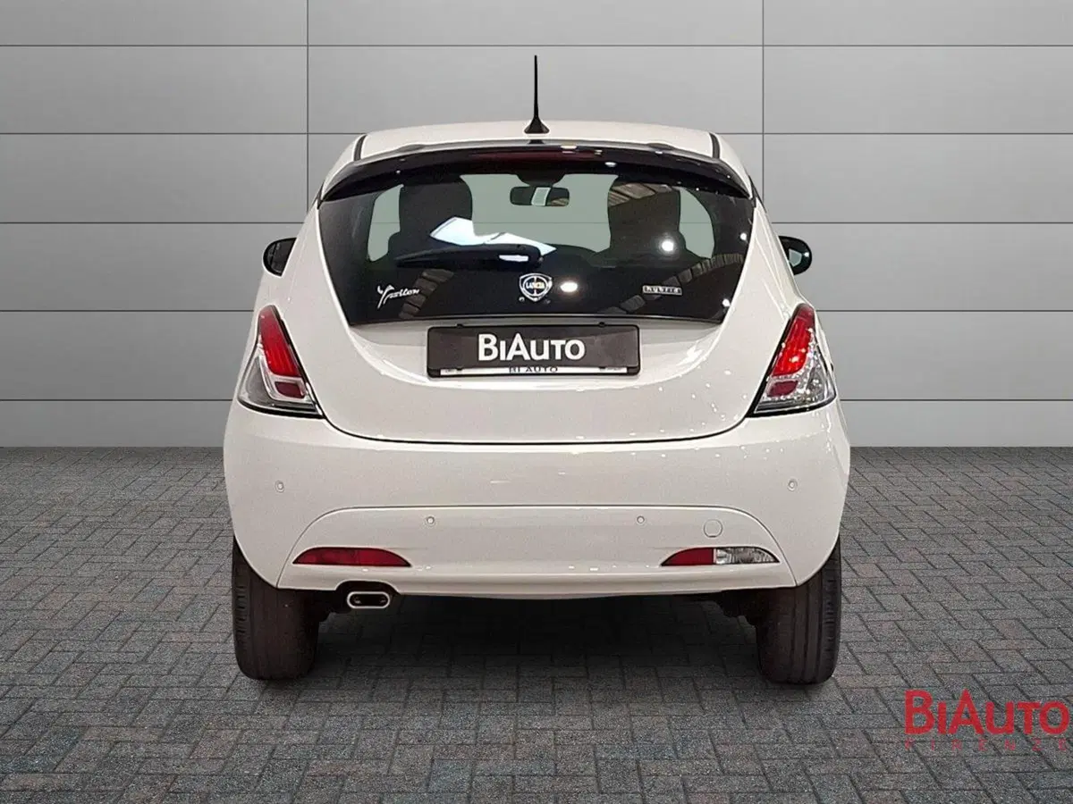 Lancia Ypsilon usata a Firenze (11)