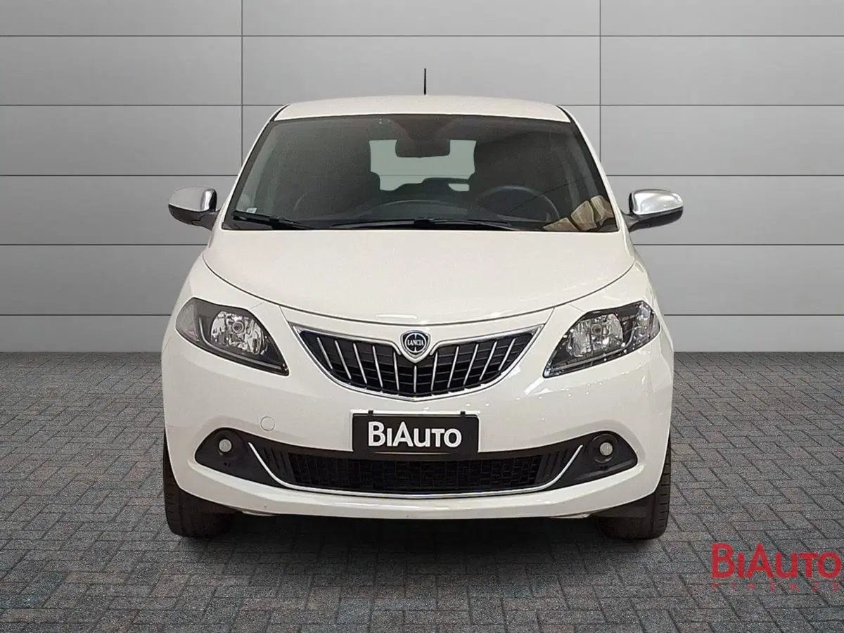 Lancia Ypsilon usata a Firenze (12)