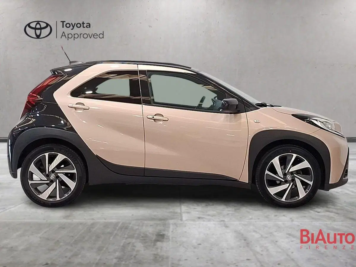 Toyota Aygo X usata a Firenze (4)