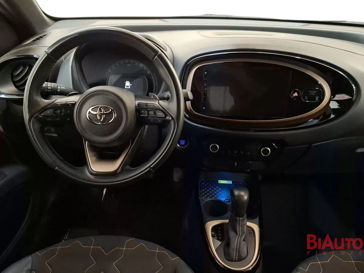 Toyota Aygo X usata a Firenze (8)