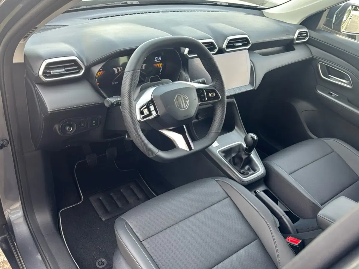 Mg ZS nuova a Ferrara (13)
