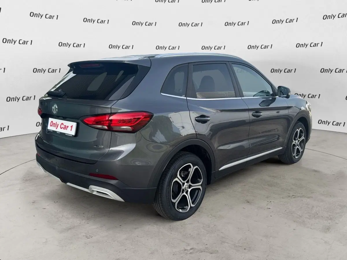 Mg ZS nuova a Ferrara (5)