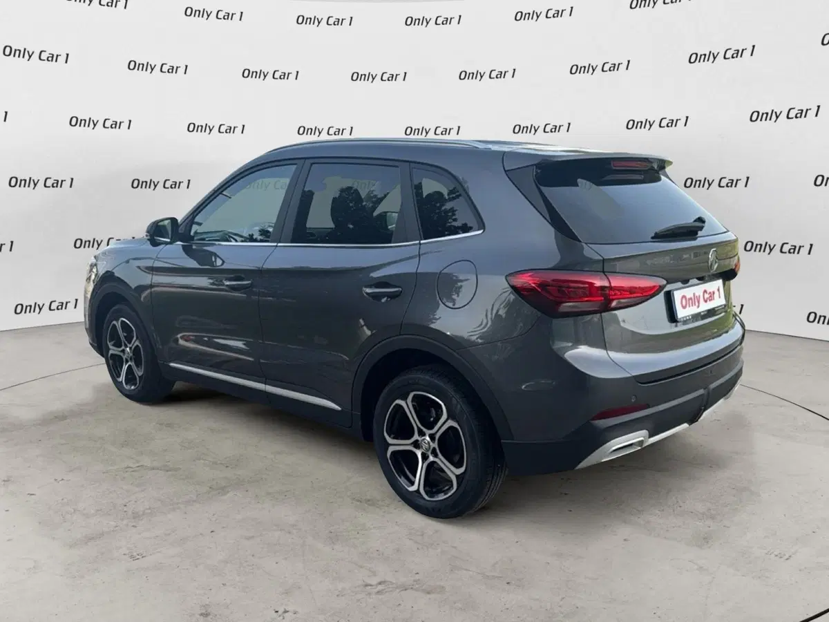 Mg ZS nuova a Ferrara (6)