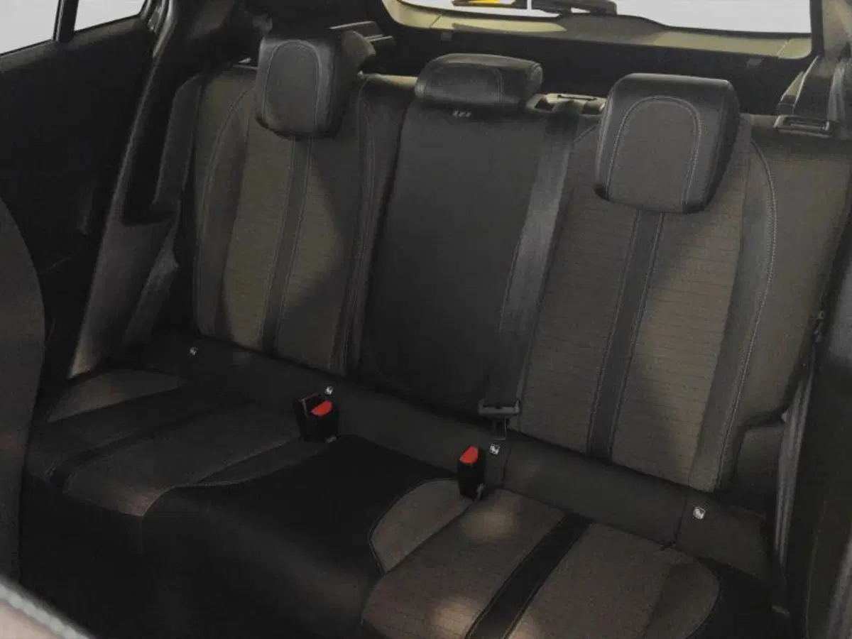 Peugeot 2008 usata a Genova (9)