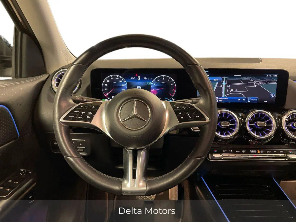 Mercedes-Benz GLA SUV usata a Ancona (11)