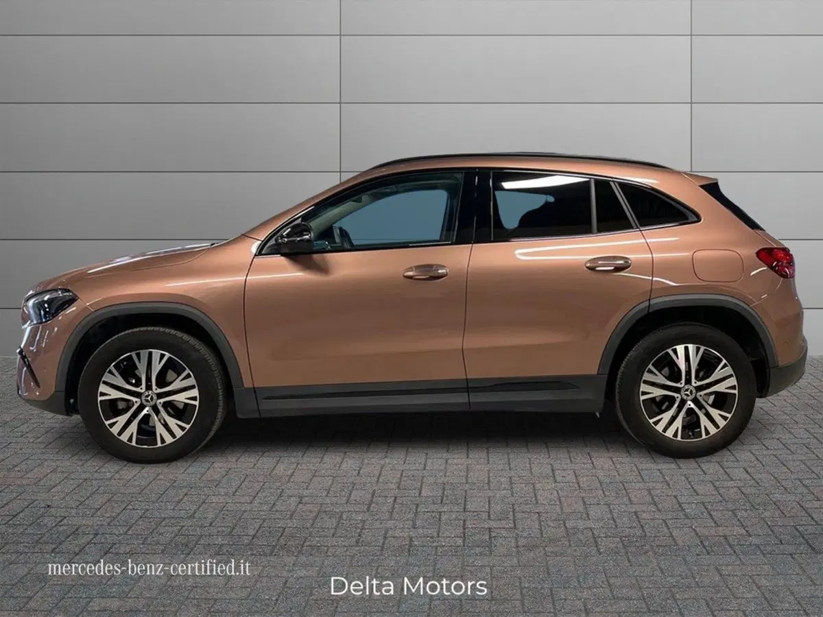 Mercedes-Benz GLA SUV usata a Ancona (4)