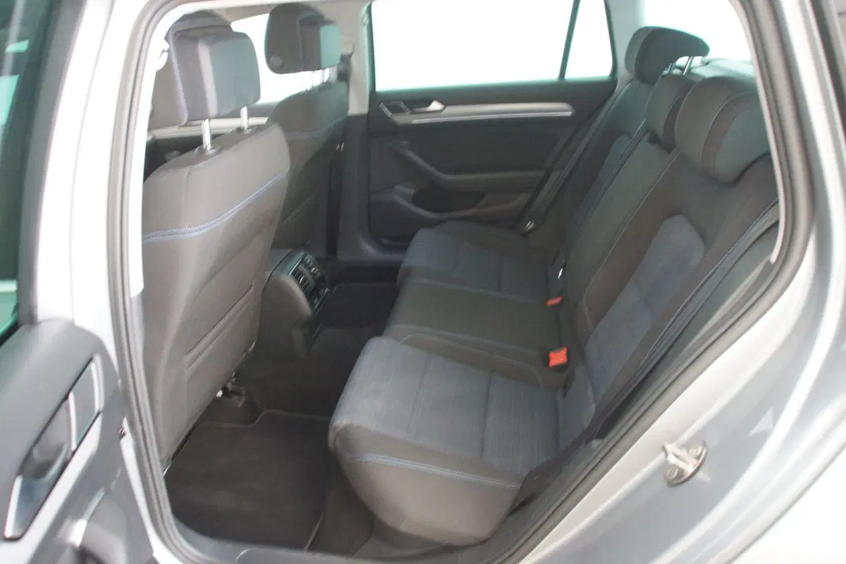 Volkswagen Passat Variant usata a Torino (10)