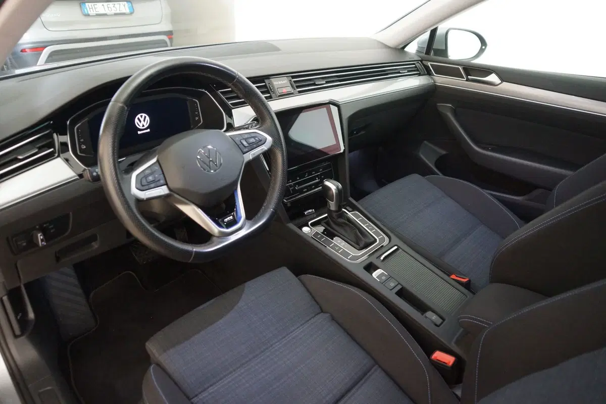 Volkswagen Passat Variant usata a Torino (12)