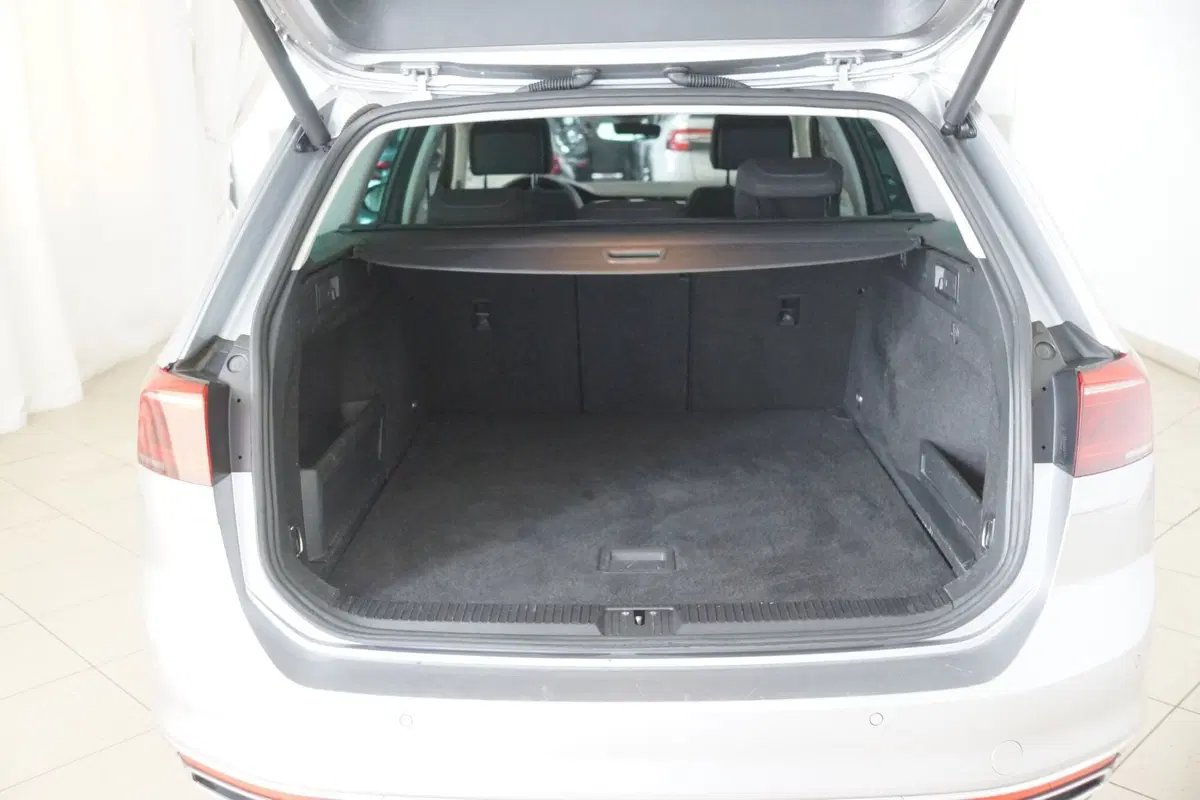 Volkswagen Passat Variant usata a Torino (8)