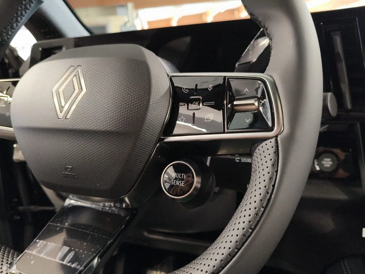 Renault Austral nuova a Brescia (18)