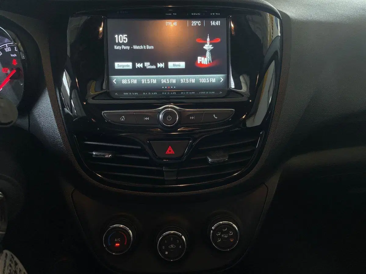 Opel Karl usata a Salerno (19)