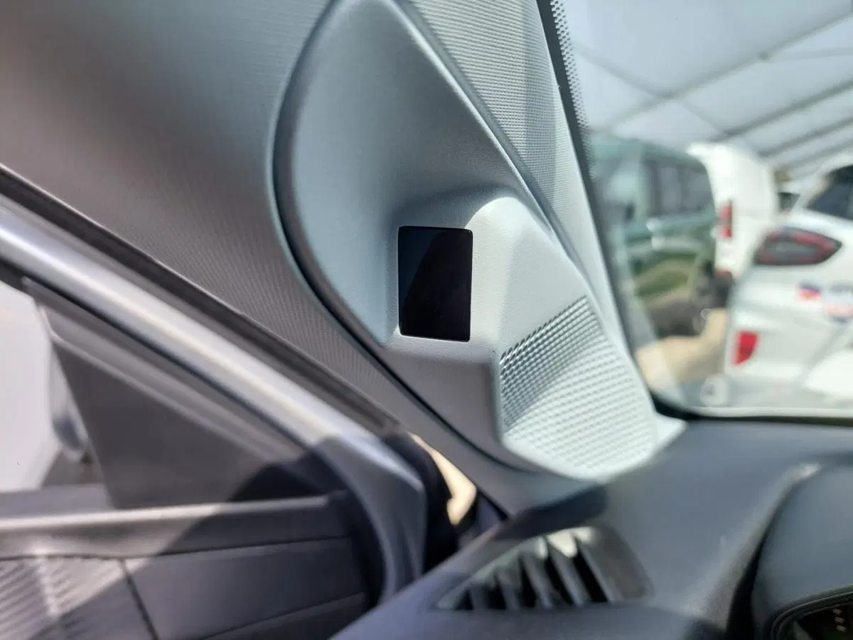 Peugeot 208 nuova a Treviso (15)