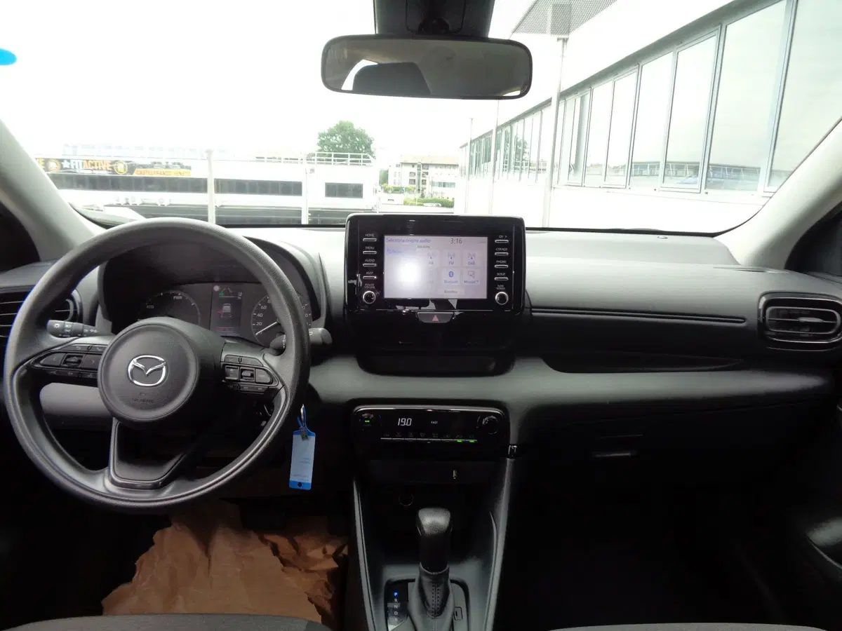 Mazda Mazda2 Hybrid usata a Belluno (12)