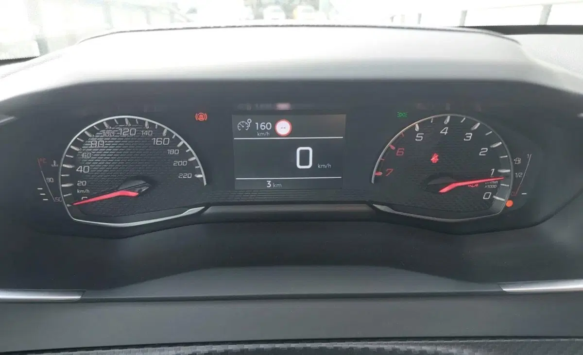 Peugeot 208 nuova a Treviso (11)