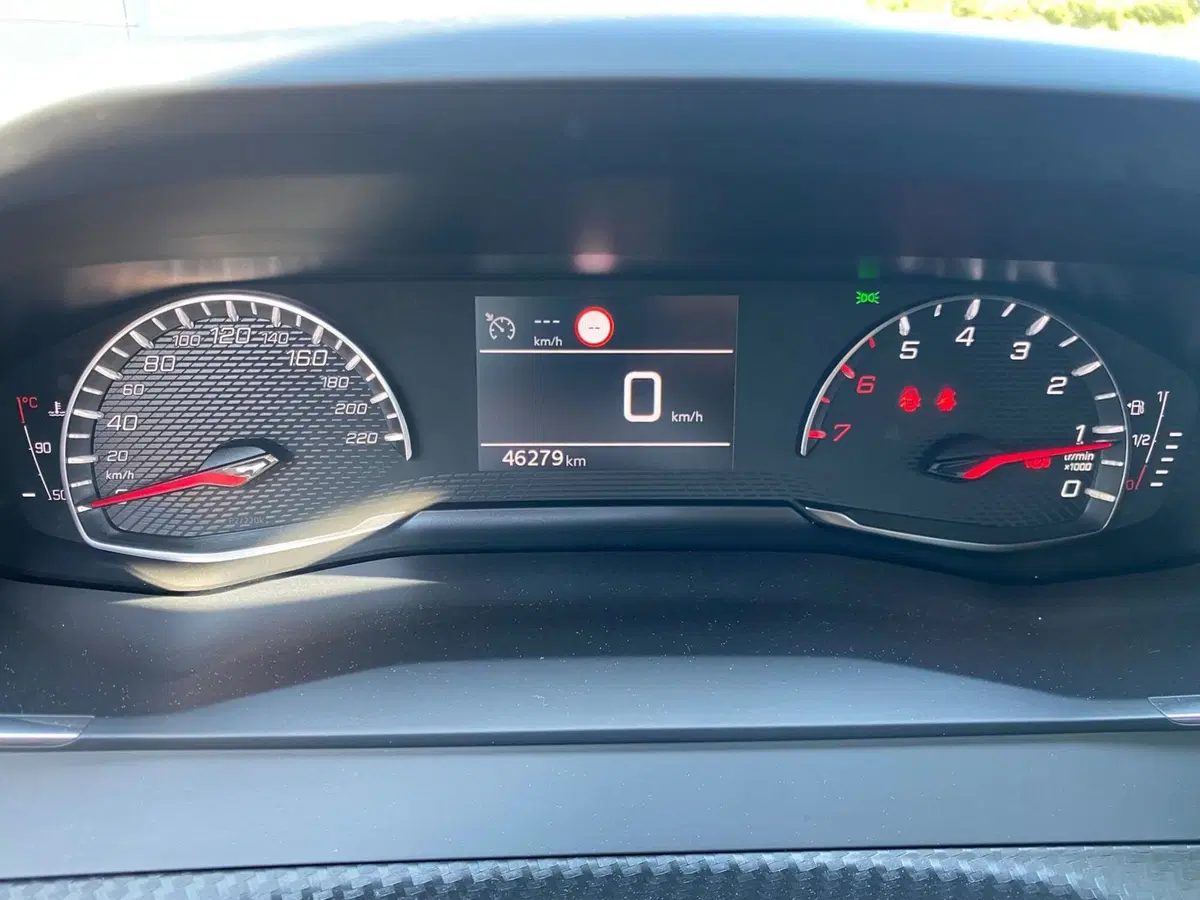 Peugeot 2008 usata a Belluno (10)