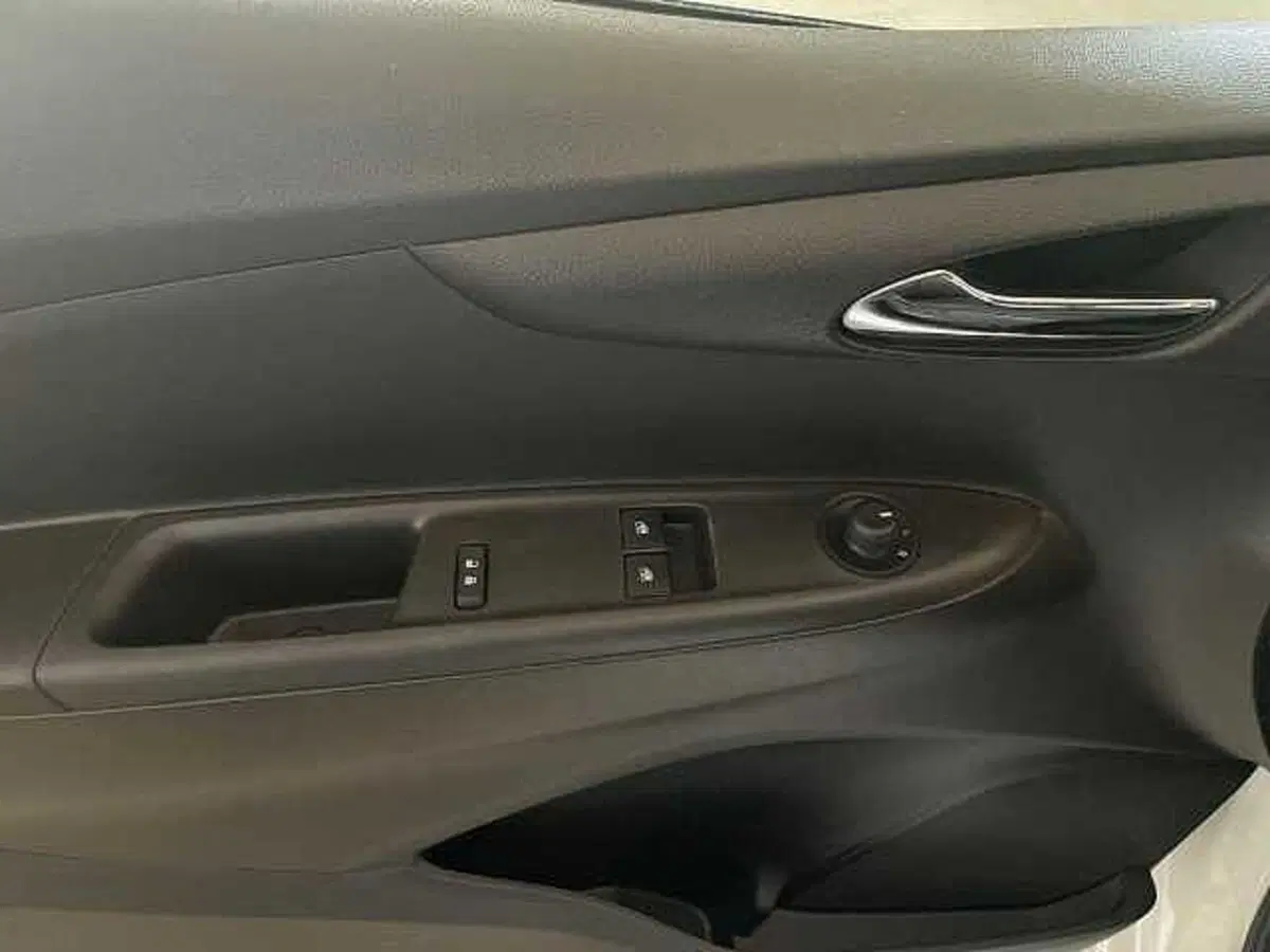 Opel Karl usata a Salerno (13)