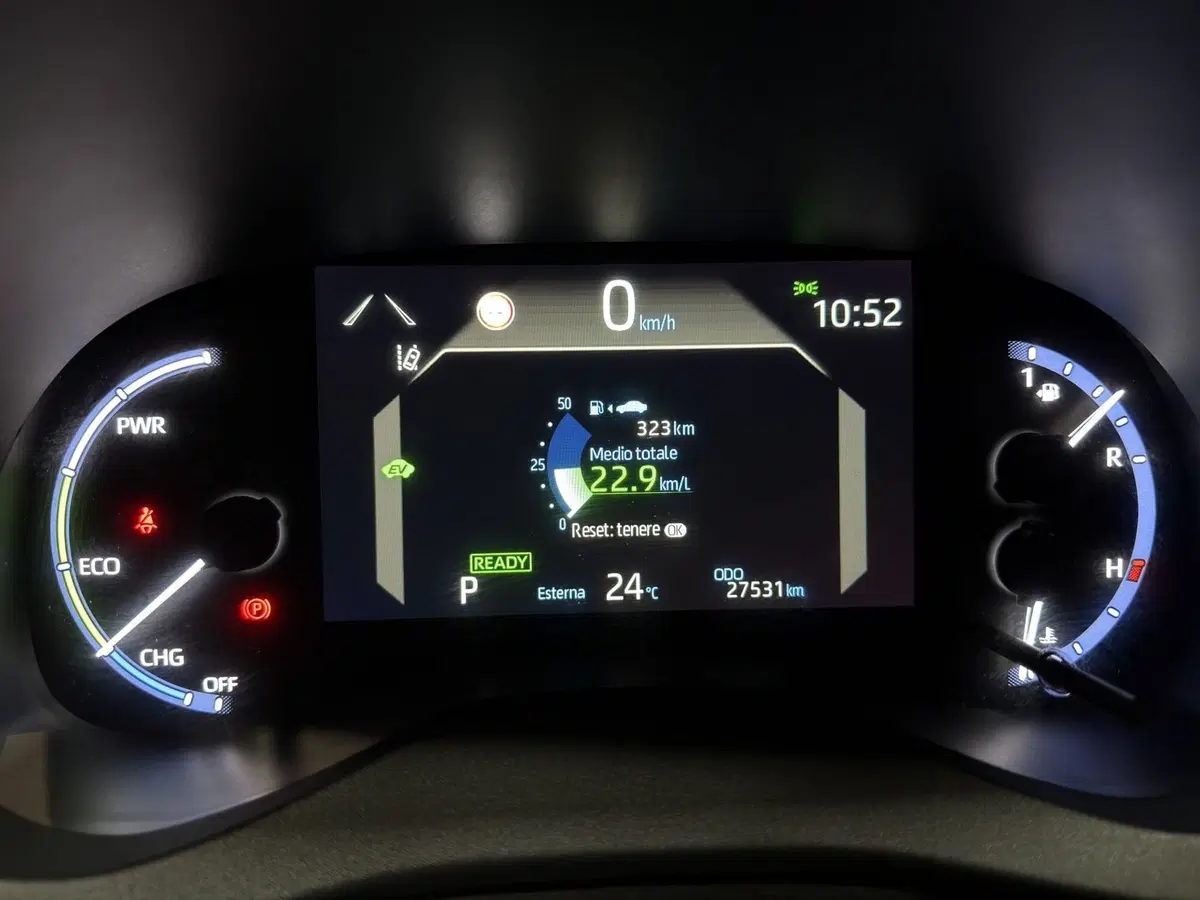Toyota Yaris Cross usata a Milano (11)