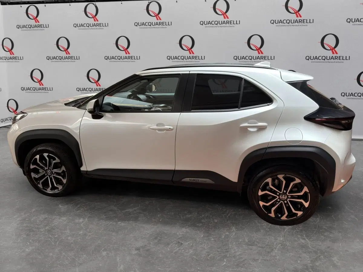 Toyota Yaris Cross usata a Milano (8)