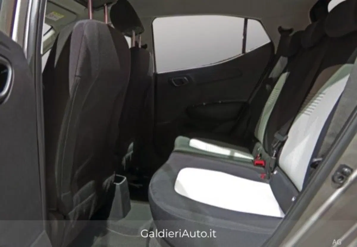 Hyundai i10 usata a Salerno (10)