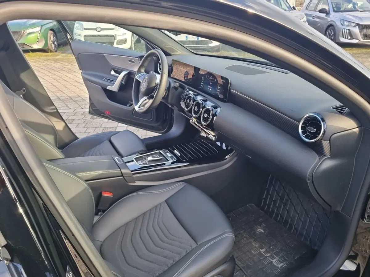 Mercedes-Benz Classe A usata a Lucca (20)