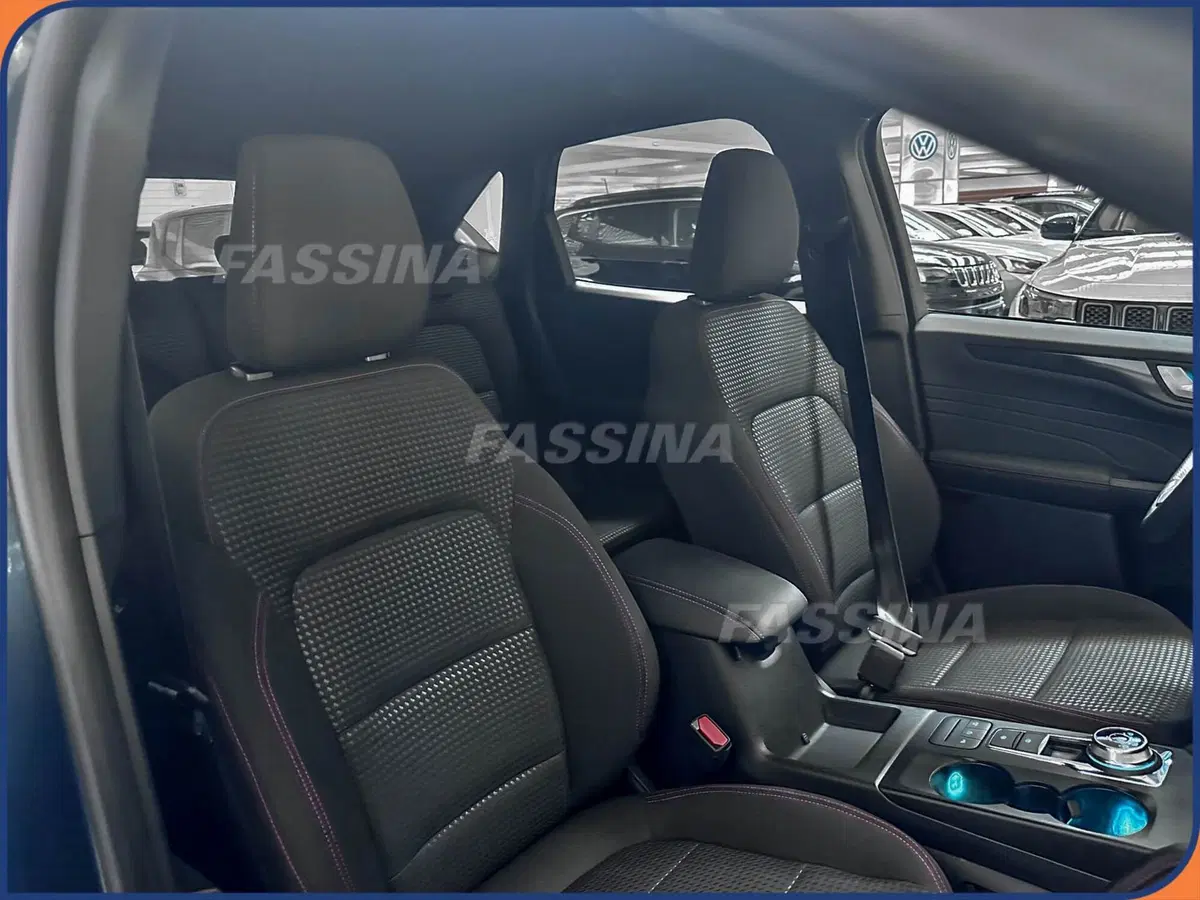 Ford Kuga usata a Milano (13)