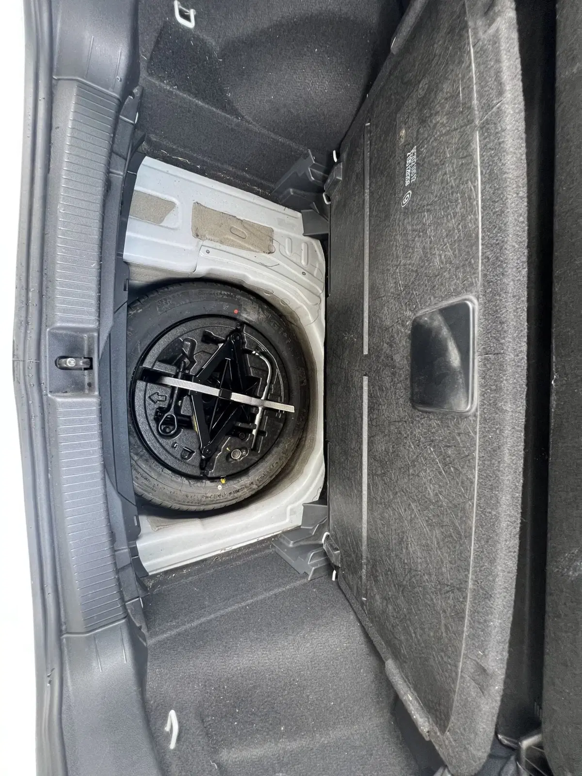 Volkswagen T-Cross usata a Teramo (15)