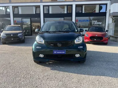 smart Fortwo 90 0.9 Turbo twinamic British Green del 2019 usata a Corropoli