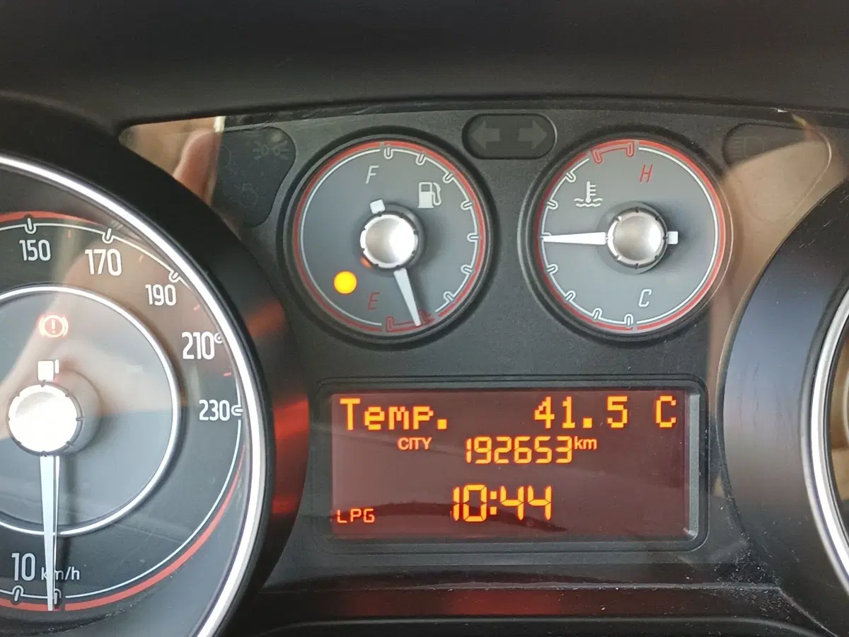 Fiat Grande Punto usata a Modena (14)
