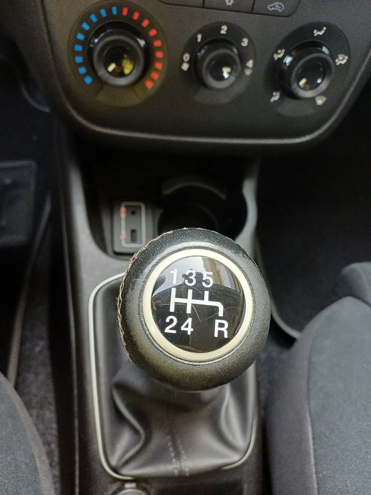 Fiat Grande Punto usata a Modena (20)