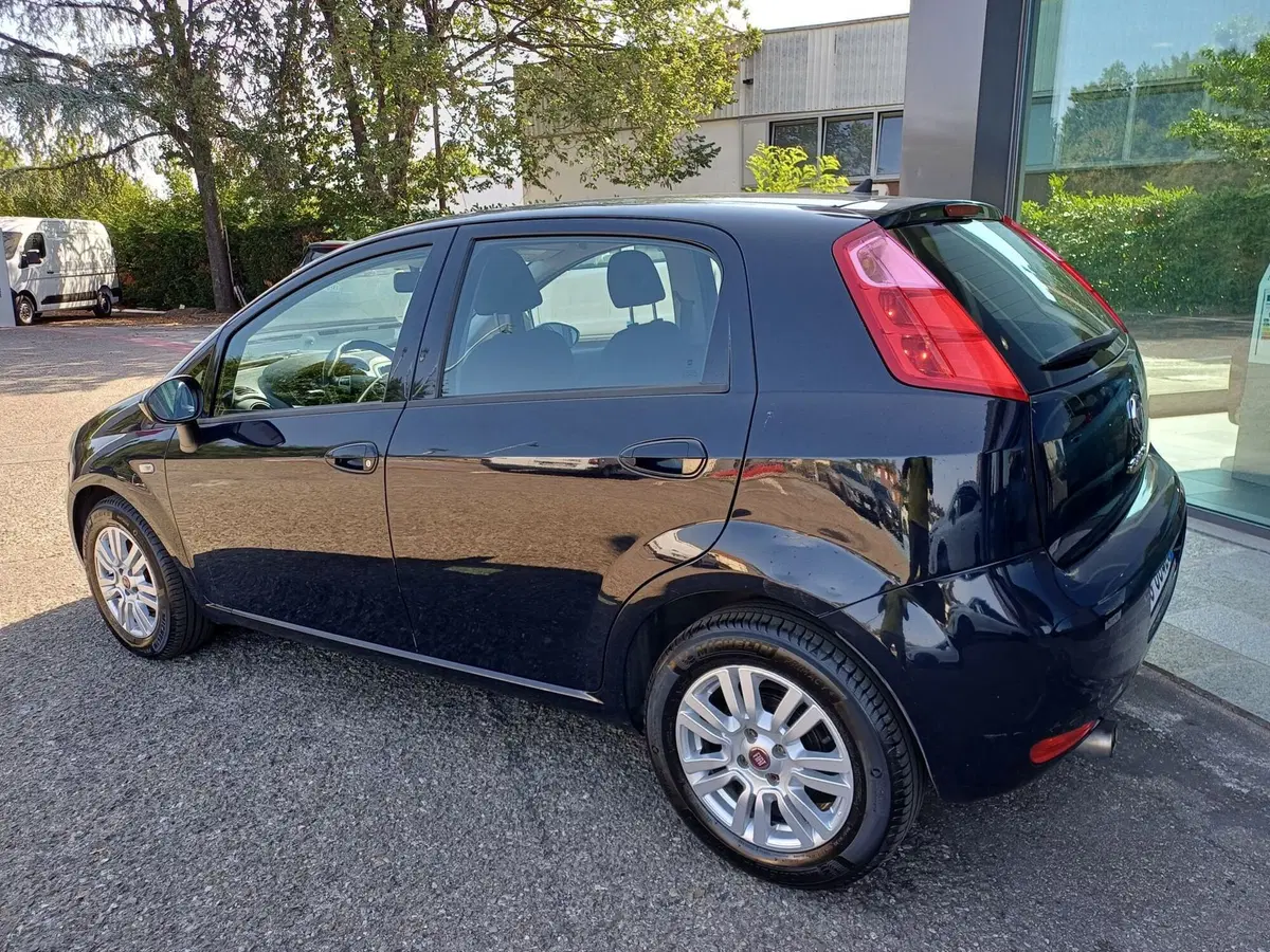 Fiat Grande Punto usata a Modena (9)