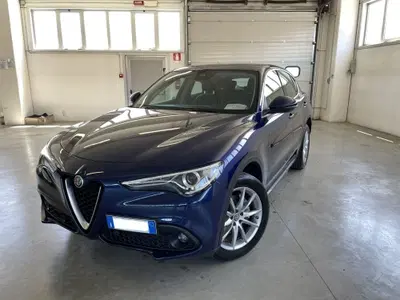 Alfa Romeo Stelvio 2.2 t Intensa Q4 210cv auto del 2017 usata a Orvieto