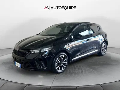Renault Clio TCe 90 CV 5 porte Techno del 2025 usata a Roma