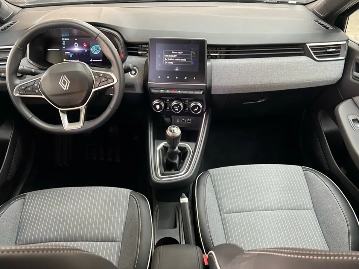 Renault Clio usata a Roma (11)