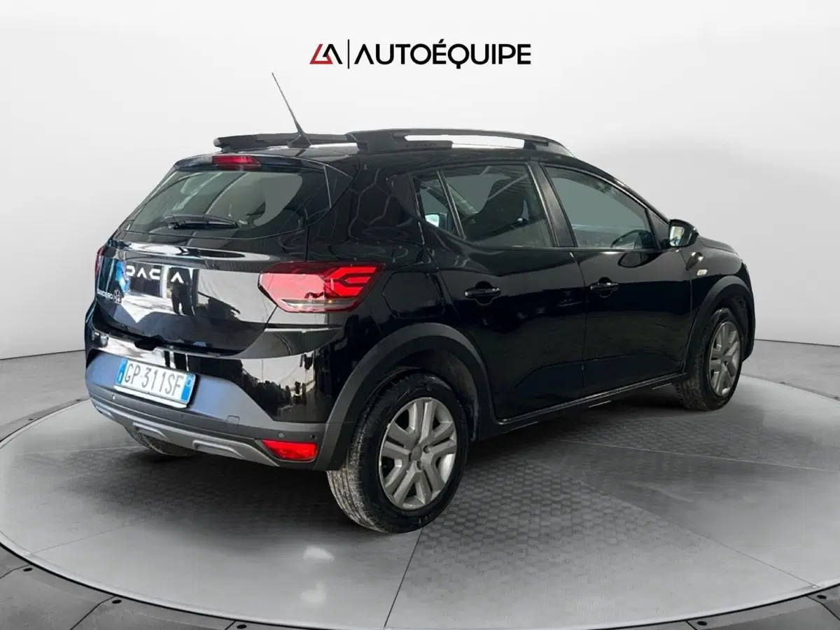 Dacia Sandero usata a Roma (5)