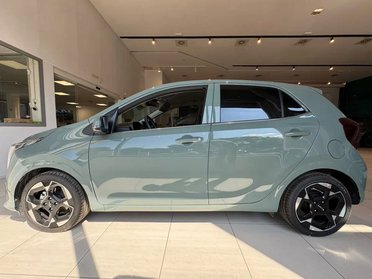 Kia Picanto nuova a Bologna (4)