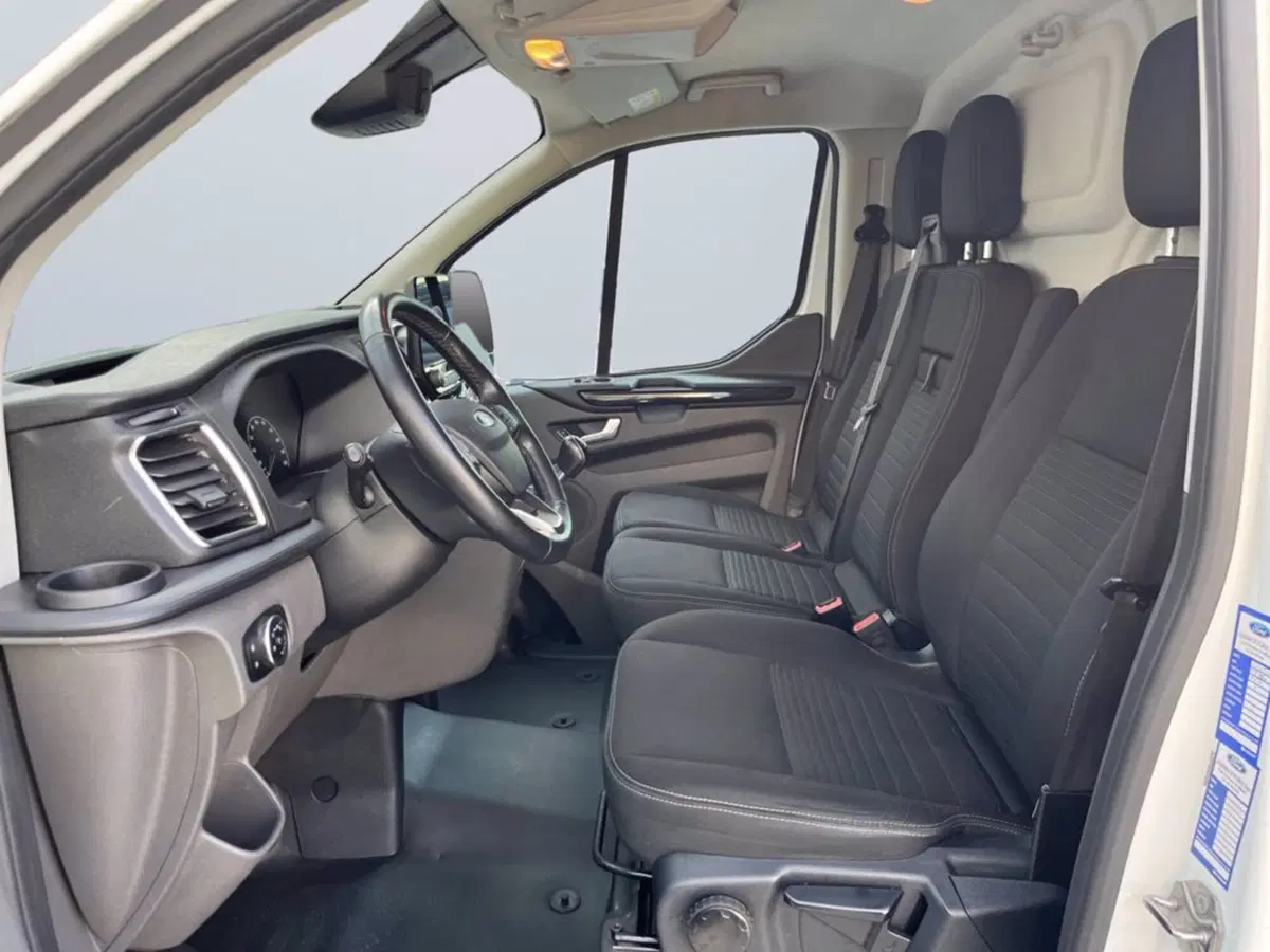 Ford Transit Custom Furgone usata a Milano (10)