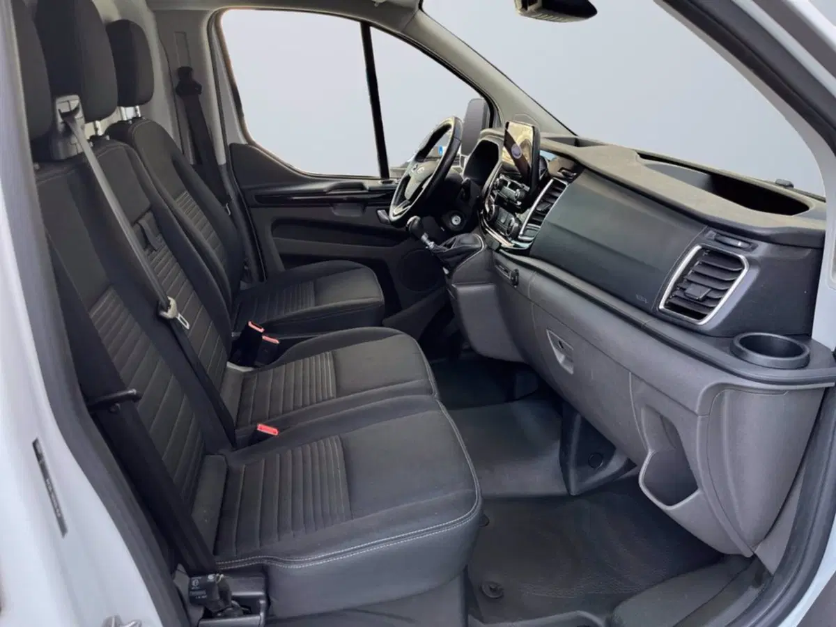 Ford Transit Custom Furgone usata a Milano (13)