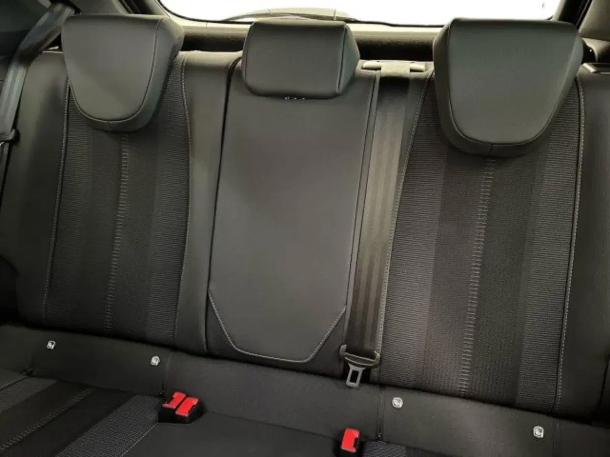 Opel Mokka nuova a Ancona (14)