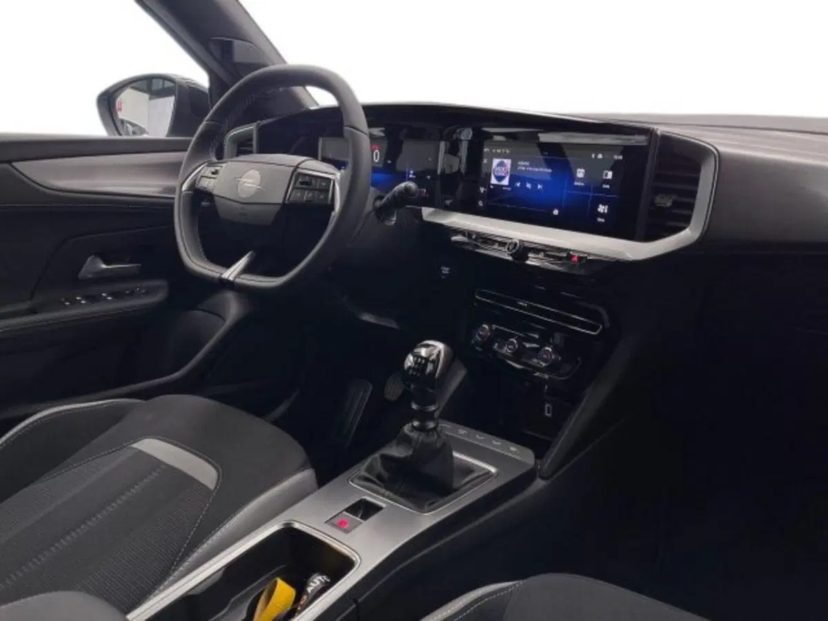 Opel Mokka nuova a Ancona (15)